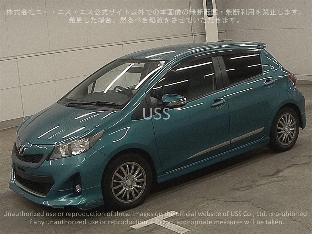2011 TOYOTA VITZ RS